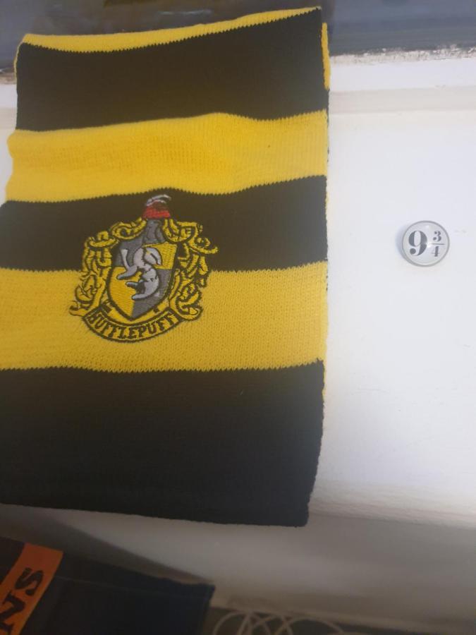 Harry Potter Theme Double Room In Shared House Watford  Exterior foto